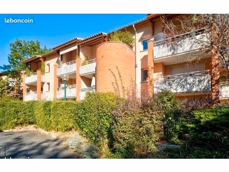 duplex t4 appartement bois de saget 31240 à proximité immédiate de toulouse et de la clini