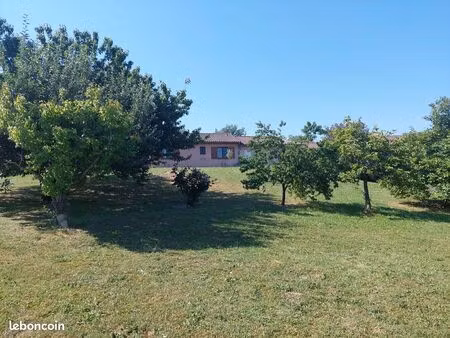 villa 6 pièces 112 m²