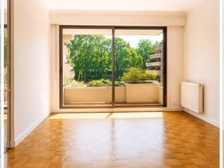 toulouse - résidence la comtale - grand t2 lumineux avec balcon de 11 54 m2