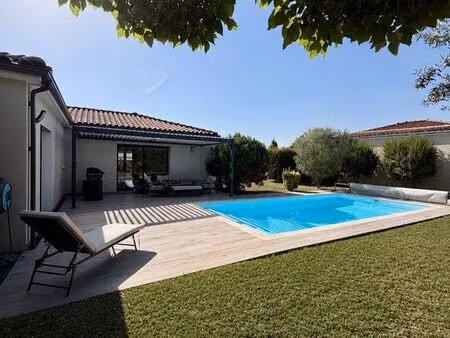 villa de plain-pied avec piscine – 121 m² – lherm