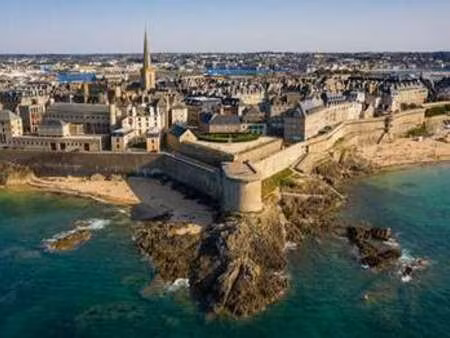 vente terrain à chateau-malo (35400) : à vendre / 277m² chateau-malo