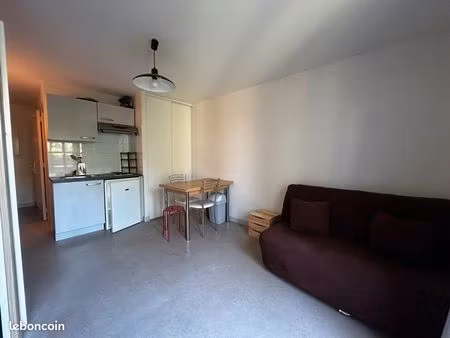 studio 1 pièce 19 m²