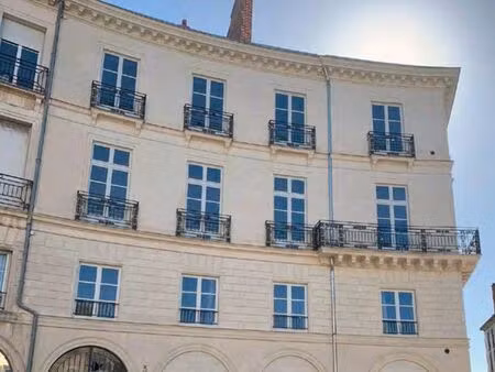 spacieux t2 atypique dans immeuble ancien rénové