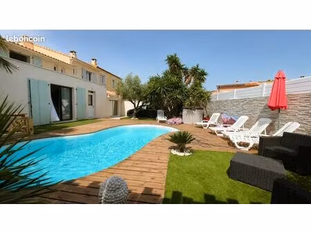 ? frontignan les crozes - 173 m² - 5 chambres - piscine - dpe b