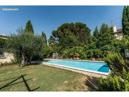 maison 7 pièces 189 m²