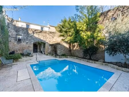 maison de ville 5 pièces 265 m²