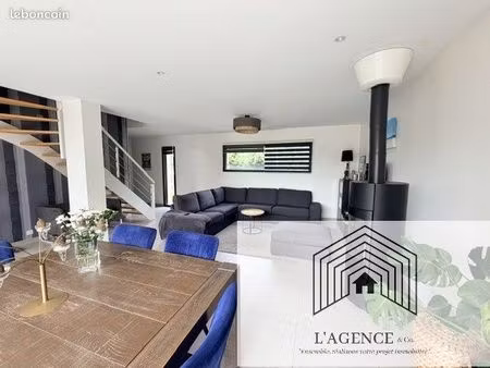 maison 6 pièces 160 m²