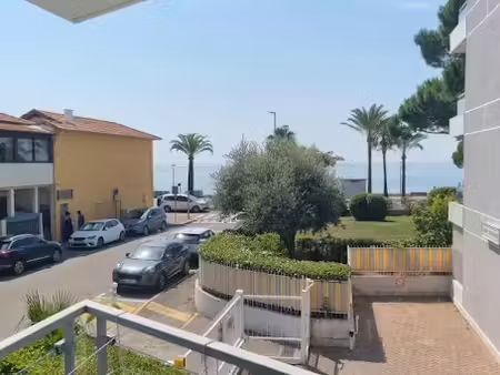 location meublée appartement 2 pièces 45 m² à cagnes-sur-mer (06800)  1 300 €