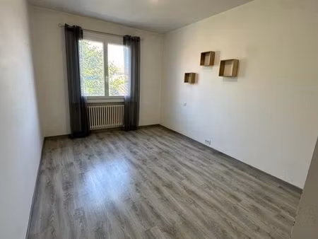 local professionnel 13m2