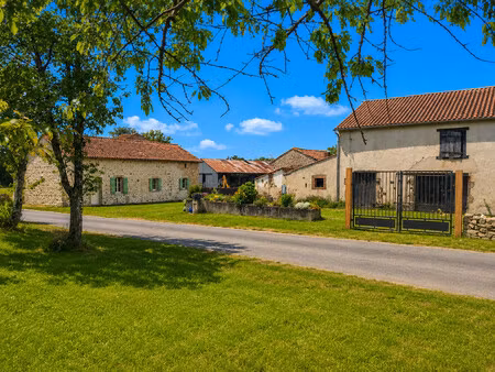 maison à vendre à azat-le-ris (87360) - haute-vienne