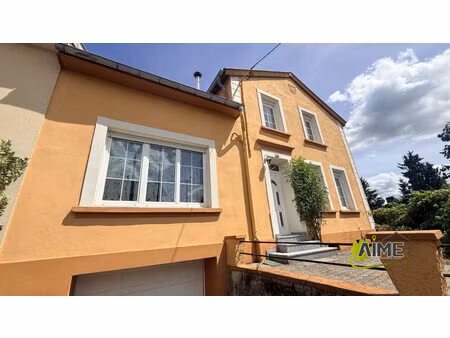 belle maison d'habitation