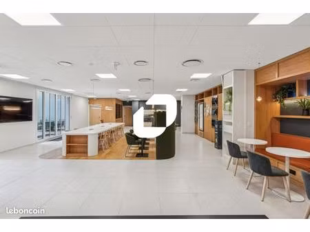 bureau 352 m²