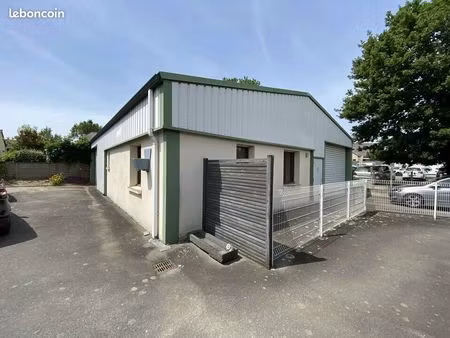 local d'activite 200 m² chantepie