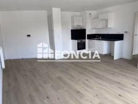 location appartement 3 pièces à saint-sébastien-sur-loire (44230) : à louer 3 pièces / 66m