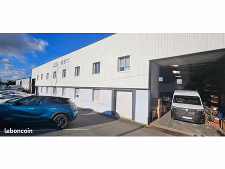 local 1 006 m²