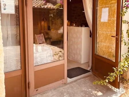 joli local commercial à louer centre village montblanc - boutique local professionnel