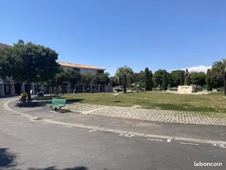 local commercial 50 m² lattes