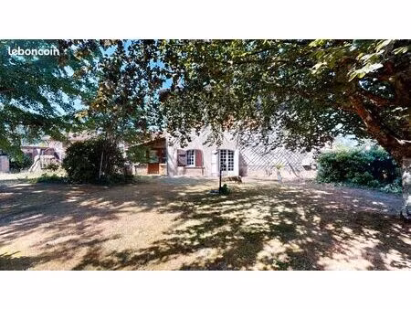 maison 9 pièces 313 m²