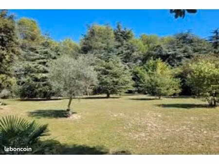 terrain 721 m² leognan