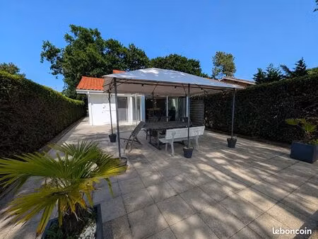 a vendre maison 59m2  2 chambres  véranda  garage