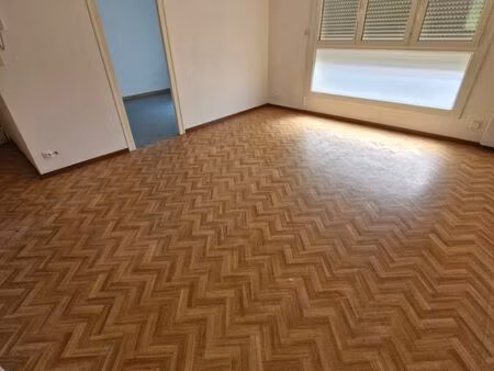 t2 de 44m² climatisé à casteljaloux