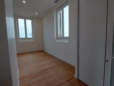 logement communal t1 45 m2 à segalas