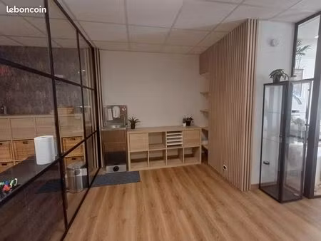 local bureaux 63 m²