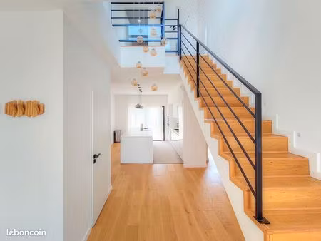 maison 5 pièces 172 m²
