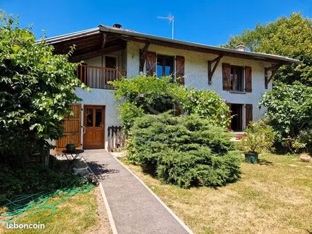 maison 5 pièces 157 m²