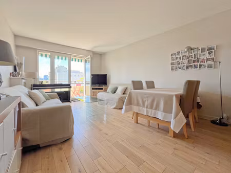 appartement 3 pieces de 78 m2 avec balcon quartier gare asni