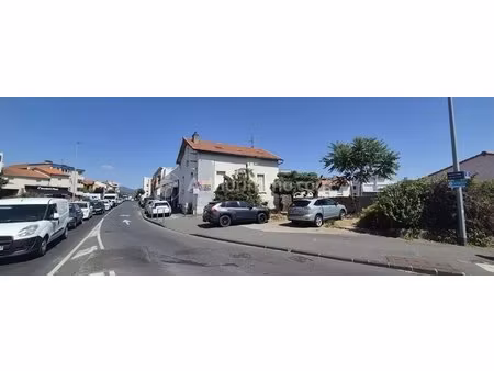 exclusivite-ensemble immobilier à réhabiliter – emplacement stratégique sur axe très passa