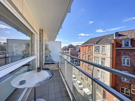 studio à louer avec terrasse   etterbeek (vbe39350)