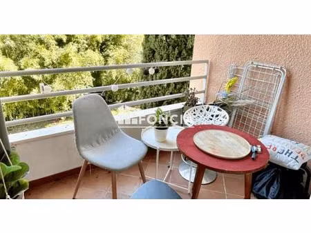 toulouse saint michel - t1 bis avec coin nuit  balcon et parking à 10 minutes à pied du mé