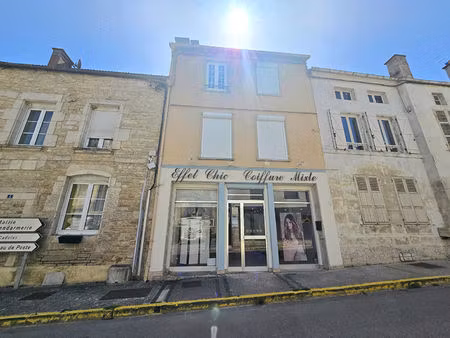 immeuble mixte avec salon de coiffure et duplex ? fonds de commerce inclus ? les riceys