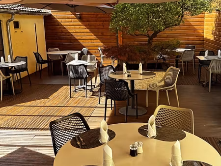 vente restaurant 200 m²