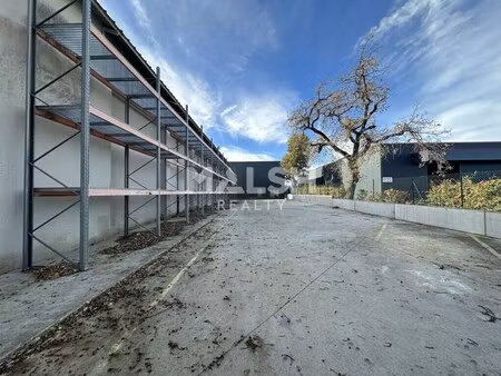 location local d’activités chassieu 69680 500m²