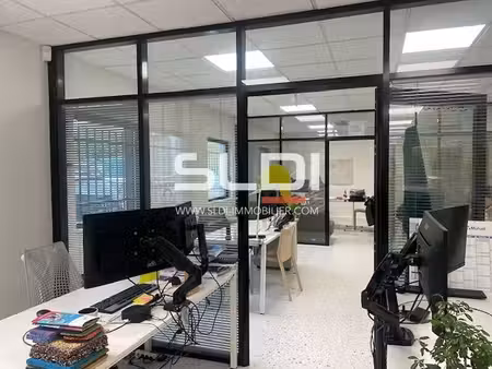 vente local d’activités 850m²
