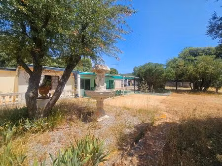 maison de plain-pied 78m² avec grand terrain et deux garages