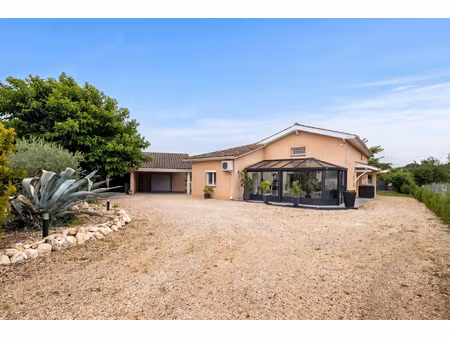 maison familiale de standing 195 m2 sur 1 700 m2 de terrain
