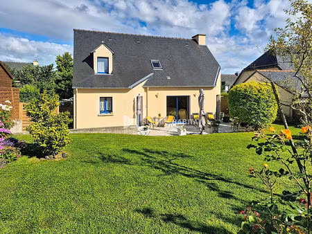 maison saint pere marc en poulet 5 pièce(s) 124 m2
