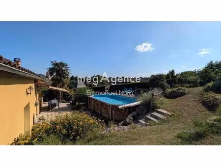 charbonnières-les-bains – maison chaleureuse et atypique de 111m²