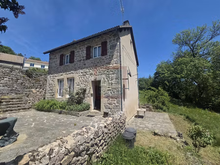 ancienne école en pierres