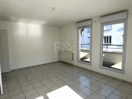 appartement t2 de 53.24m² à lyon 3