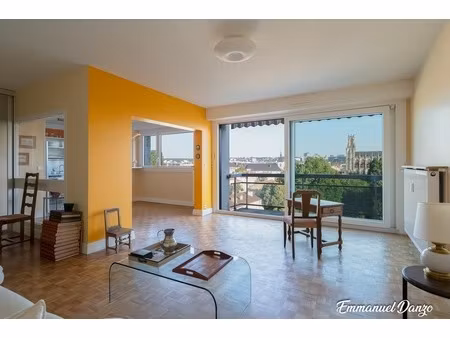 nancy – appartement traversant 110 m² – 3 chambres – dernier étage avec ascenseur