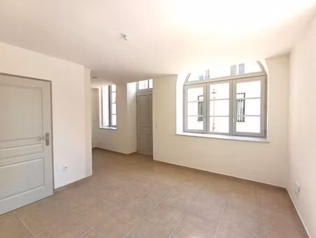 studio à louer à dijon
