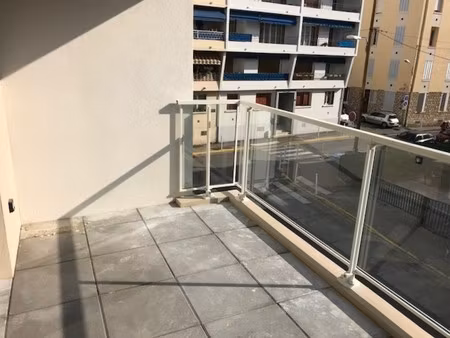 appartement t2 avec terrasse et parking à toulon