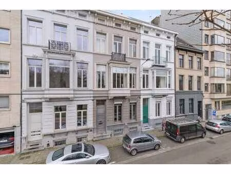 combinatie van wonen en werken in een statig herenhuis aa...