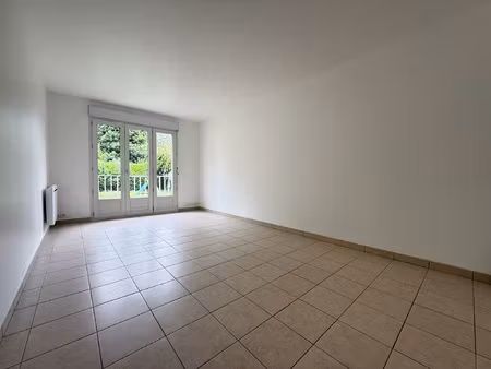 limite gagny - 3 pièces de 58 70 m2 avec box