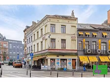 place dailly: rez-de-chaussée commercial à vendre