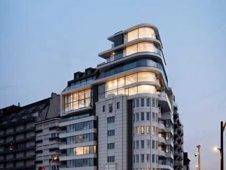 horeca exclusive dans un bâtiment iconique en bord de mer